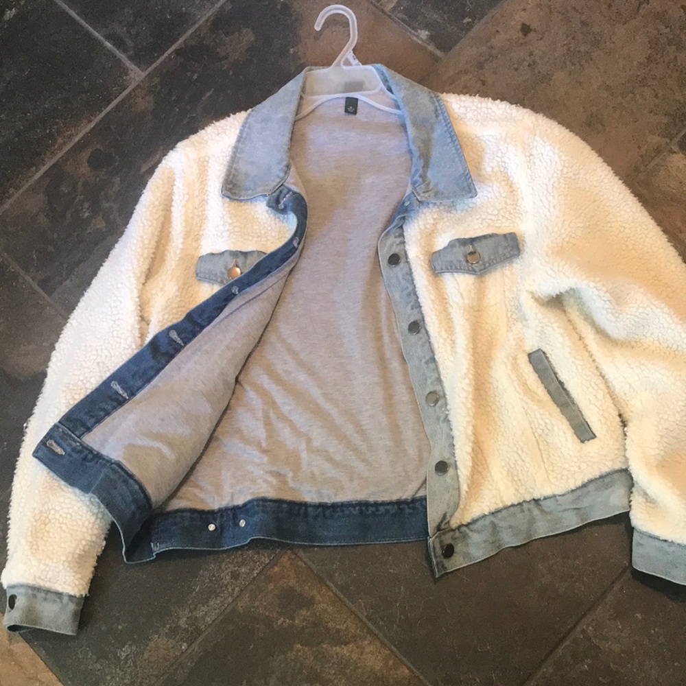 Teddy bear Jacket ๐ - Picture 3 of 3
